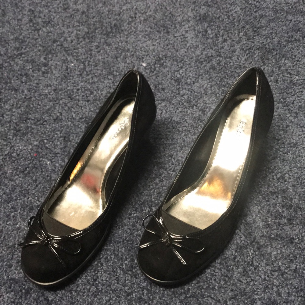 Style & co black suede wedge